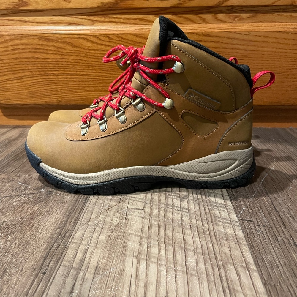 Columbia Hiking Boots